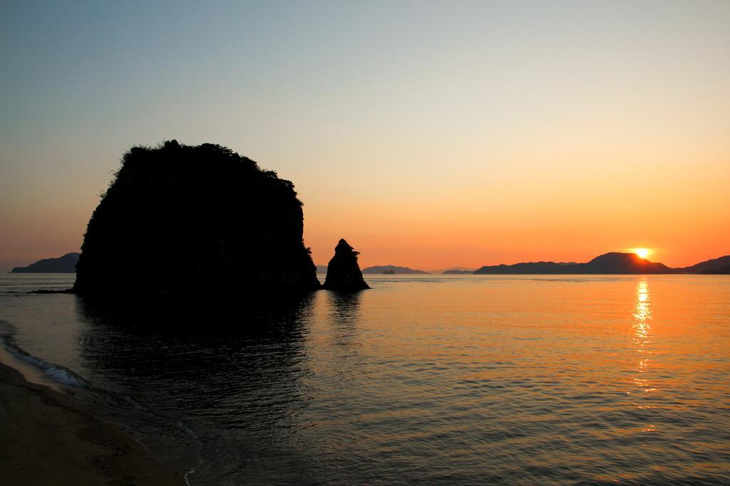 なにもない幸せな島のリトリート宿 The Bonds Matsuyama  Extérieur photo